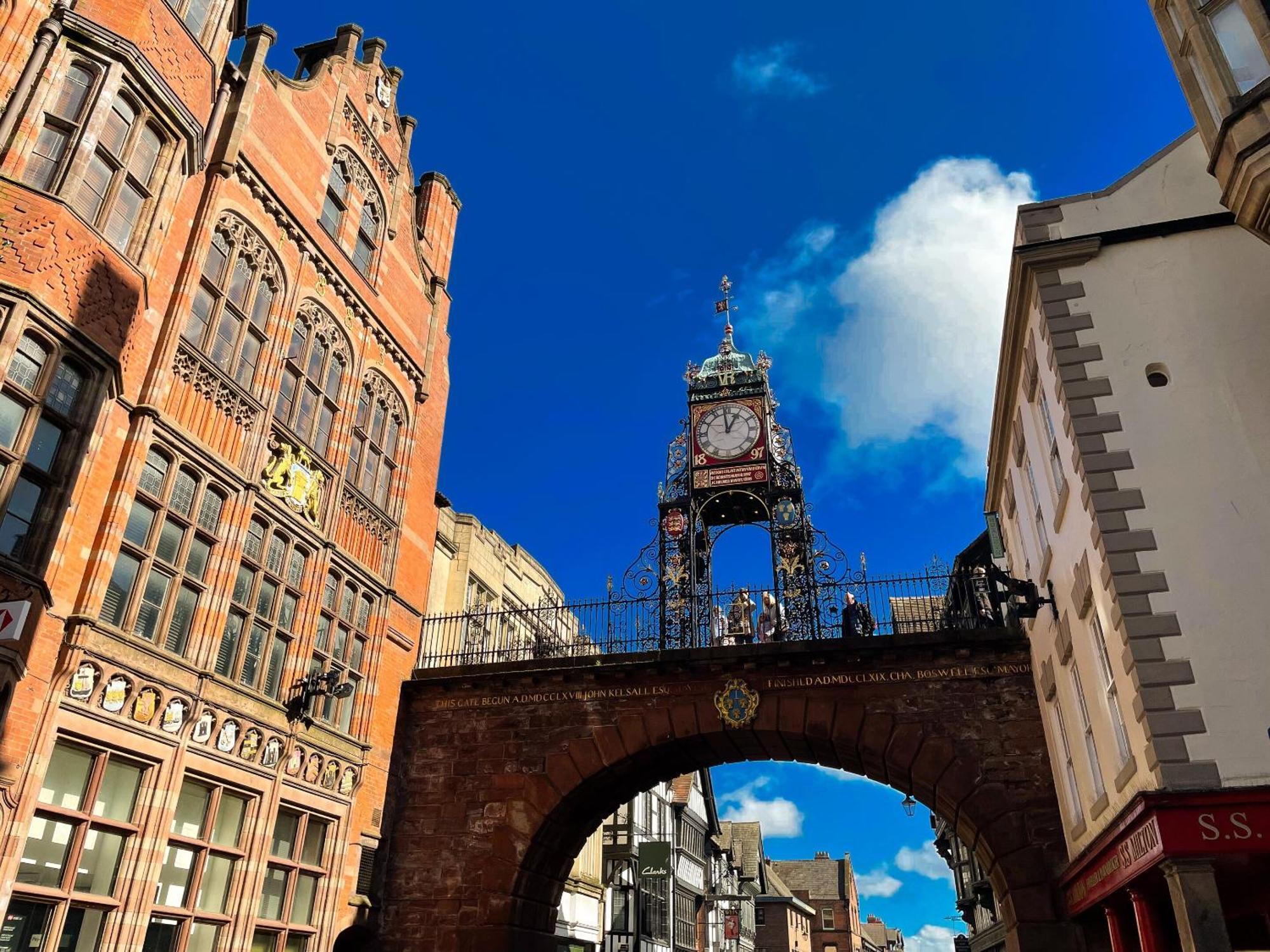 Chester City Centre Town House Exterior photo